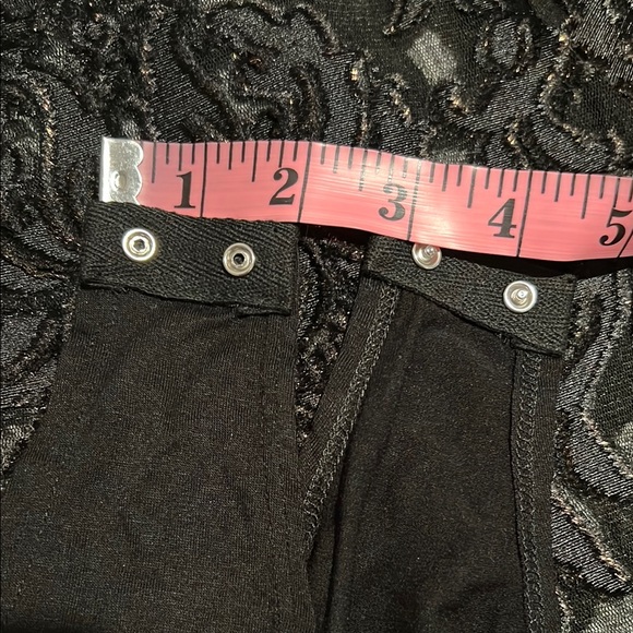 NWT Lace Bodysuit! Sheer Embroidery Lace 2 Snap Closure - Picture 6 of 8